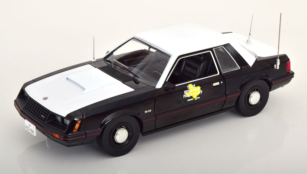 

Модель коллекционная GREENLIGHT Ford mustang ssp texas department public safety 1982, Черный