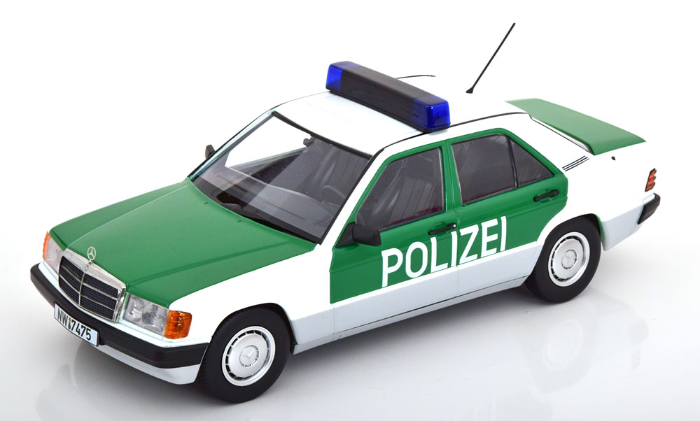 Модель коллекционная TRIPLE 9 Mercedes W201 190 police 1993 green/white / мерседес полиция