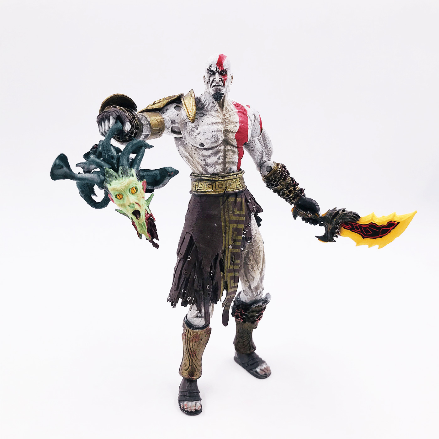 Фигурка God of War 2 Kratos Бог войны Кратос In Golden Fleece Armor With Medusa Head фигурка god of war 2 kratos in ares armor