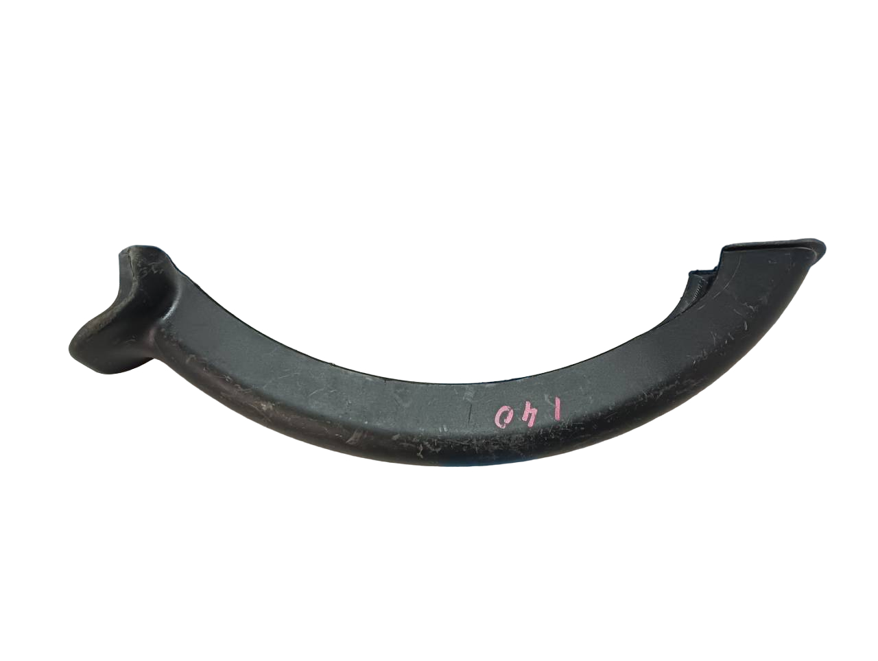 

Кожух петли крышки багажника