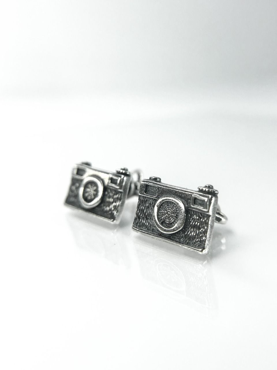 

Серьги из серебра Mood&Spur MS Jewellery Фотоаппарат, Фотоаппарат