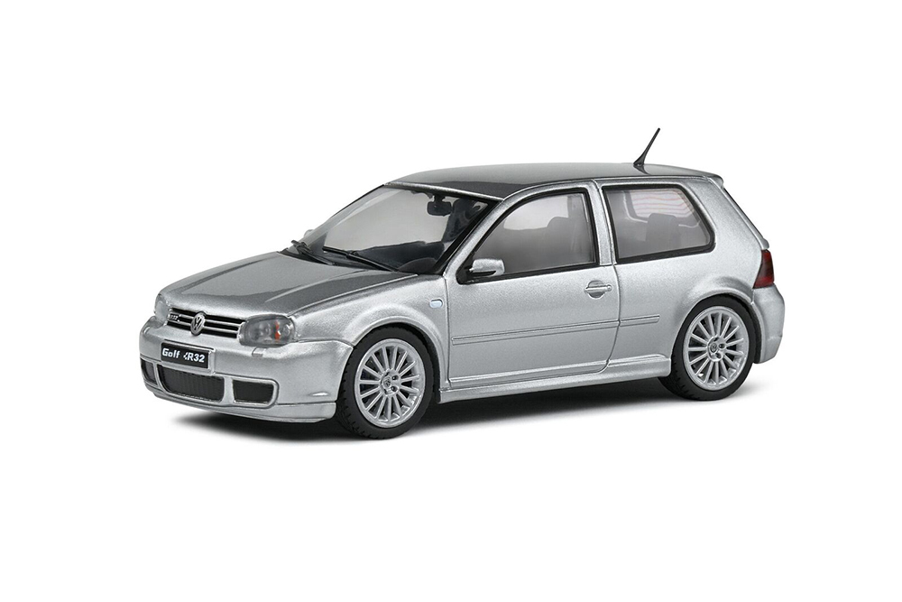 Модель коллекционная SOLIDO Vw golf 4 R32 2003 silver