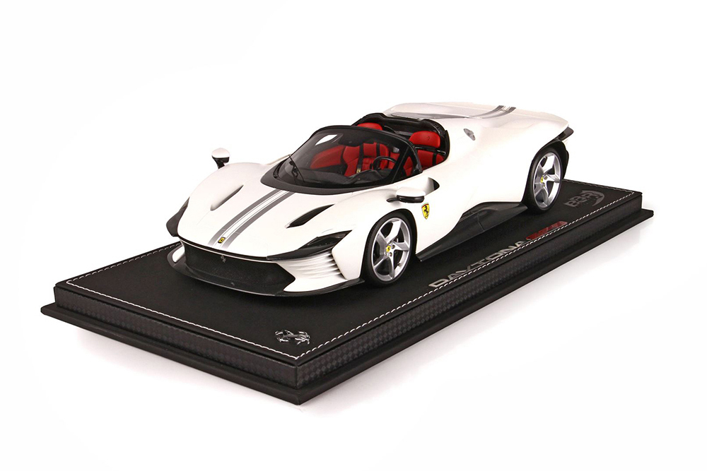 

Ferrari daytona SP3 2024 matt-white silver / феррари дайтона СП3 матовый белый