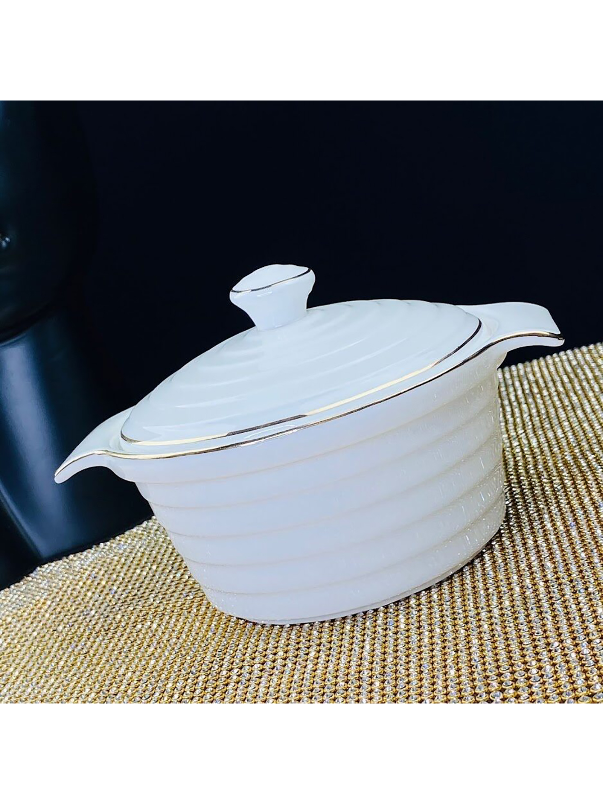

Салатник Lenardi с крышкой фарфоровый, 24 см