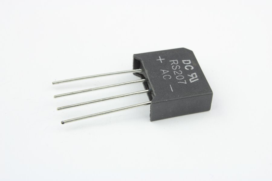 

Диод RS207 (2A. 700V)