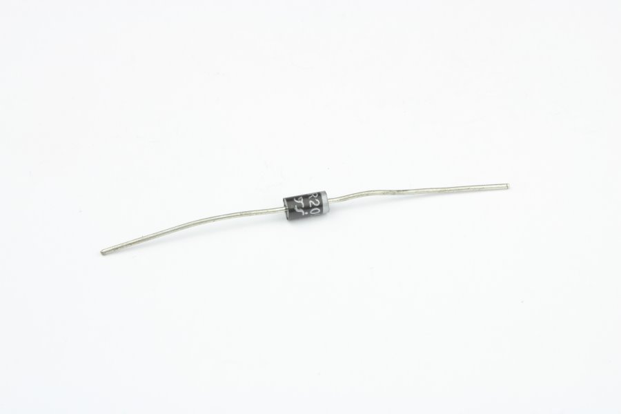 

Диод FR205 (600V 2A)