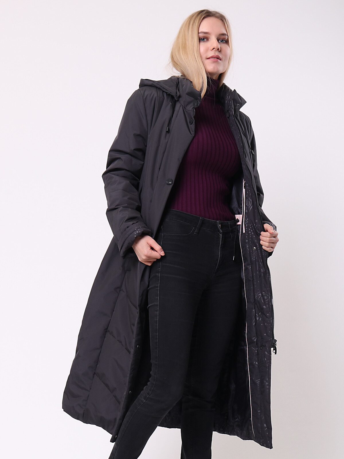 

Куртка женская Maritta 20-1016-10 черная 52 EU, 20-1016-10