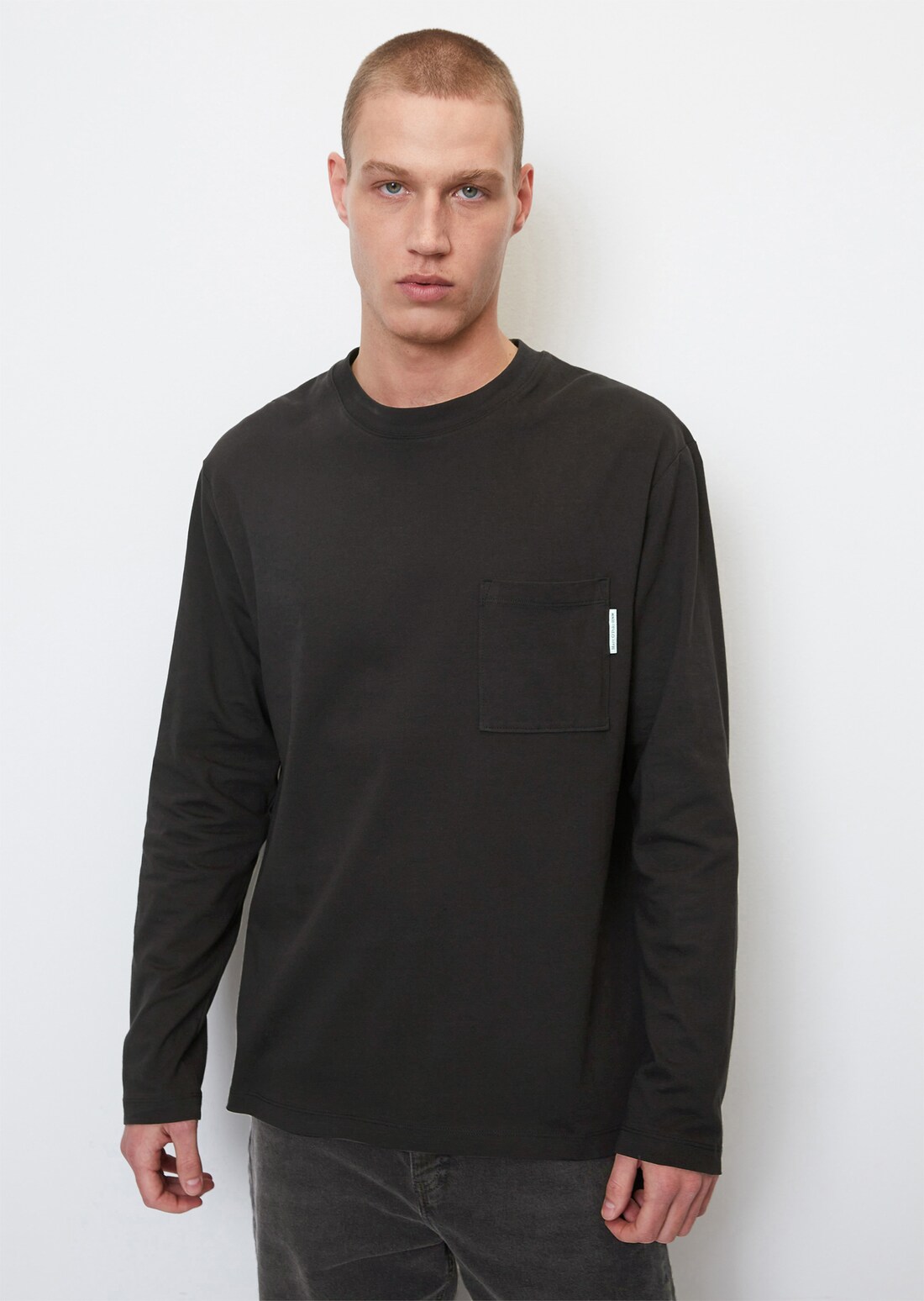 

Лонгслив мужской Marc O’Polo B61215452248 черный XXL, B61215452248