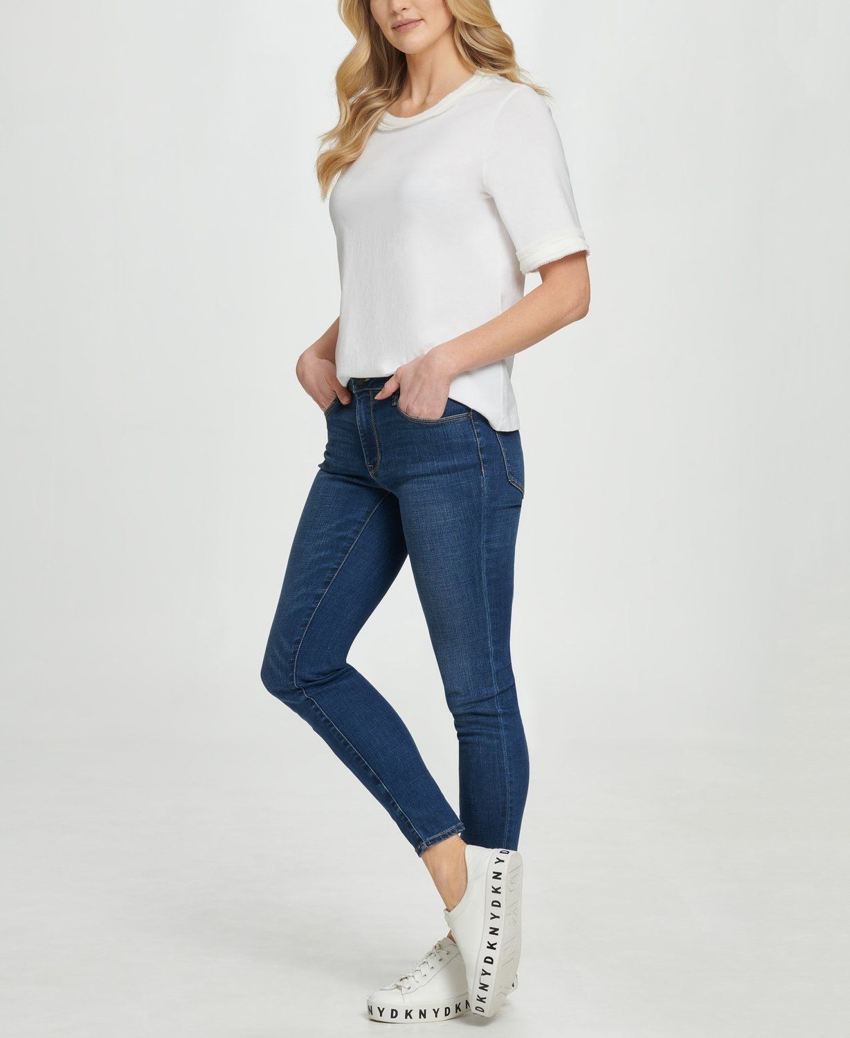 

Футболка женская DKNY P0EH7FJR белая XS, P0EH7FJR