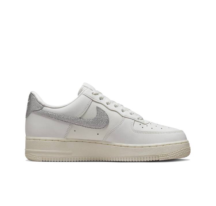 Кеды мужские Nike Air Force белые 42 RU