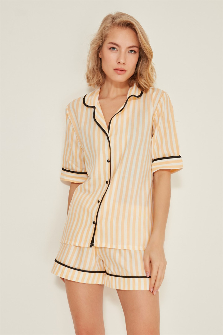 

Пижама женская Camasir City 26137 желтая XL (товары доставляются из-за рубежа), 26137