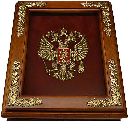 

Деревянная ключница Герб России