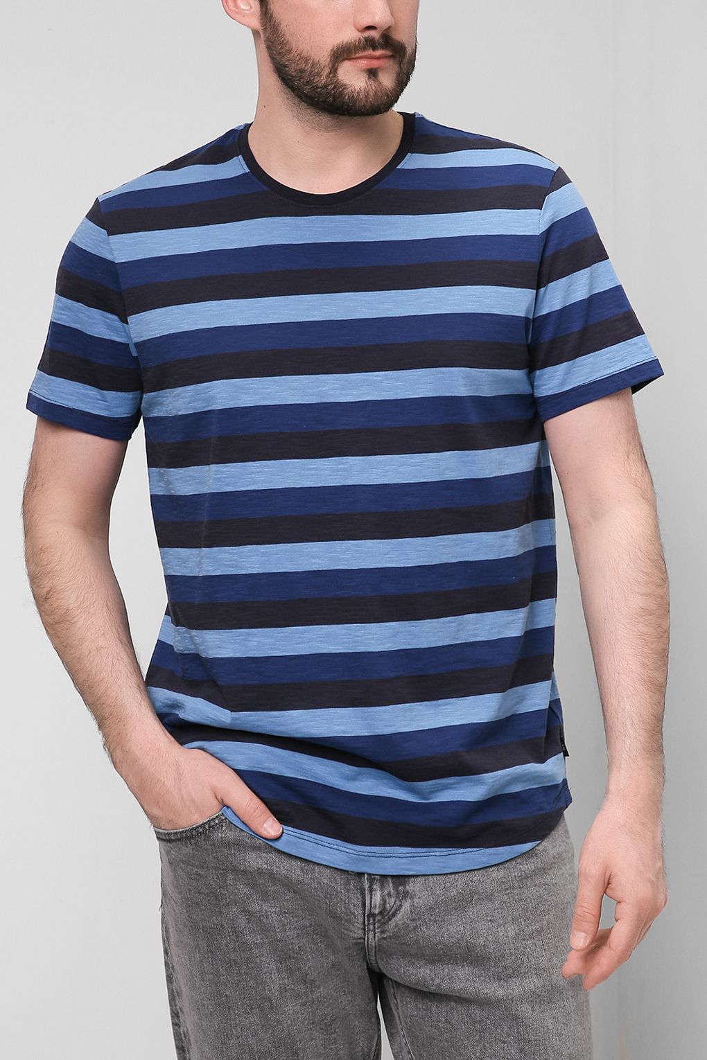 

Футболка мужская Esprit Edc 022CC2K310 синяя M, 022CC2K310