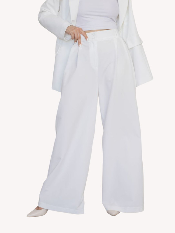 

Брюки женские Модный дом Виктории Тишиной Кели белые 50 RU, Кели