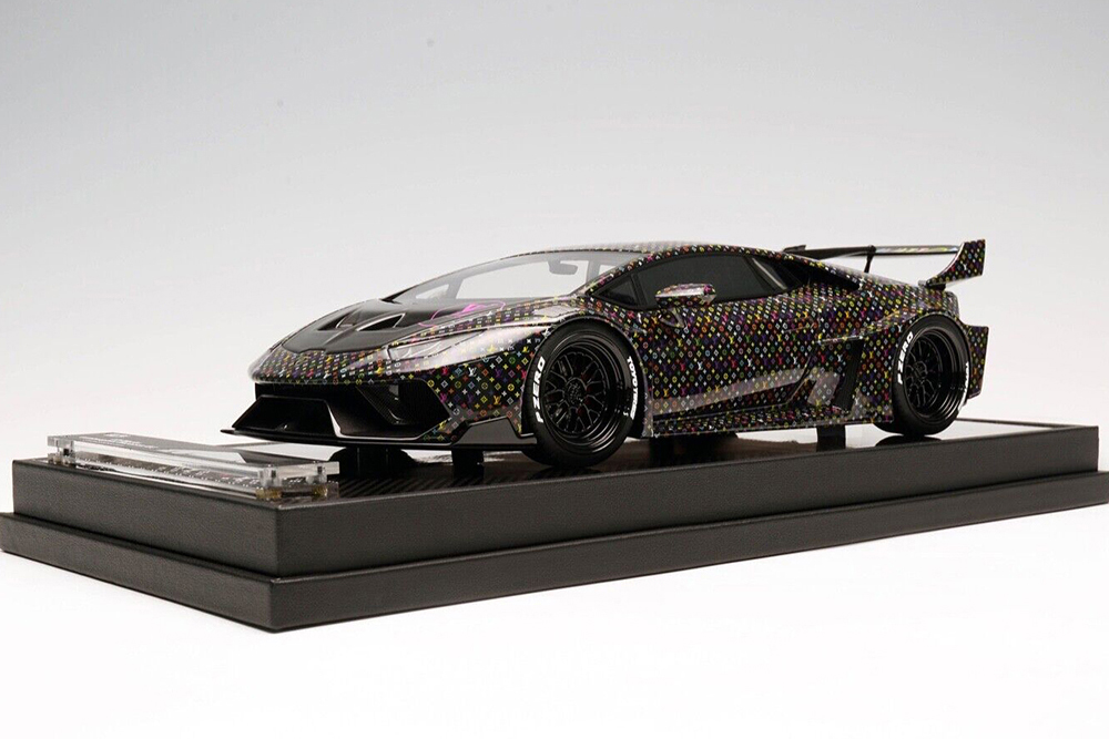 Модель коллекционная IVY Lamborghini huracan louis vuitton 2024 black lv 100000₽