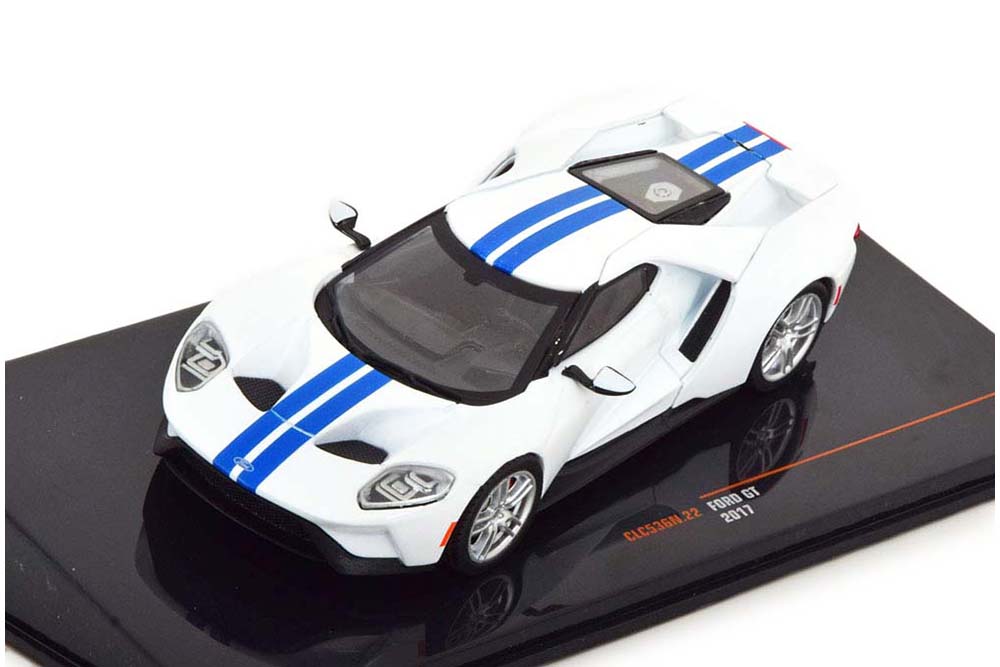 

Модель коллекционная IXO Ford gt 2017 white/blue, Белый