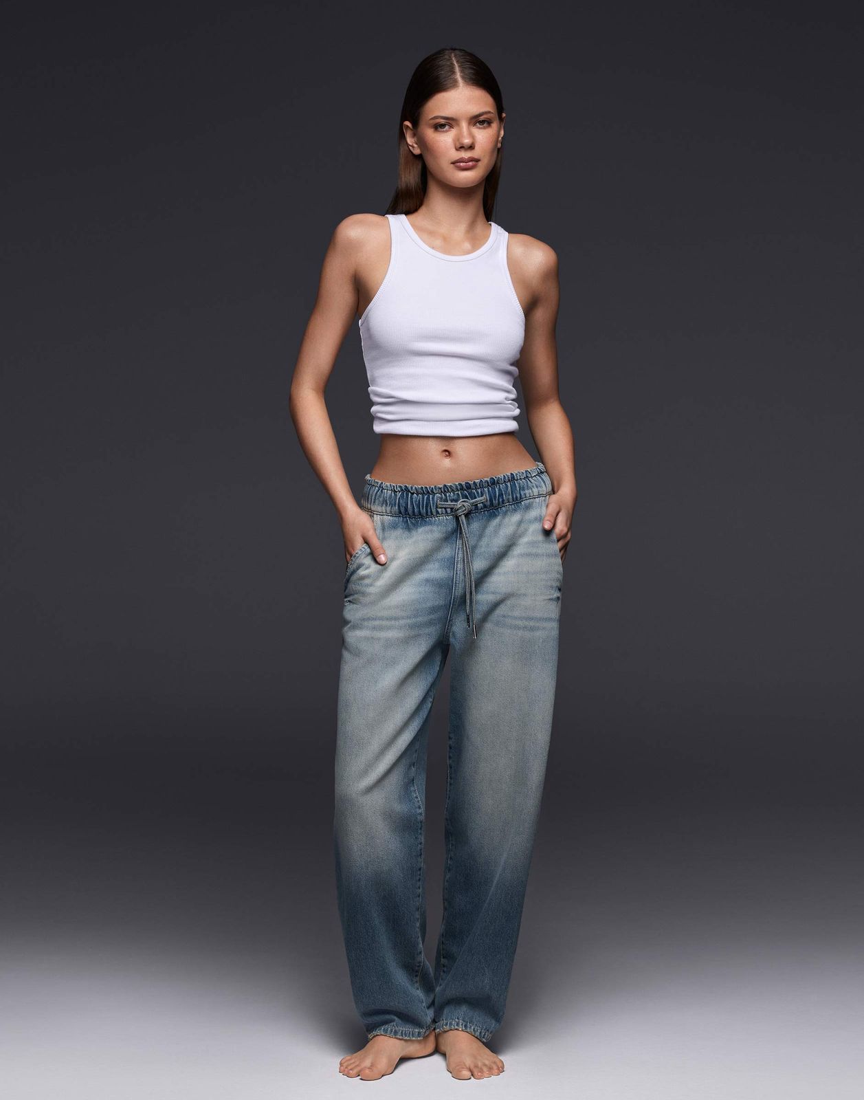 

Джинсы женские Gloria Jeans GJN034706 синий /медиум овердайт/ M/170, GJN034706