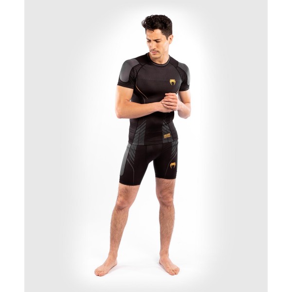 

Рашгард Venum Athletics Black/Gold S/S (M), Athletics Black/Gold S/S