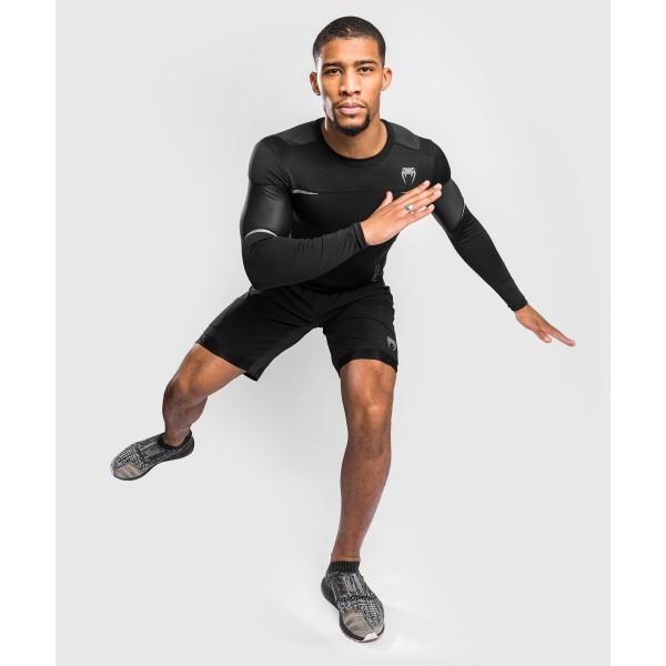 

Рашгард Venum Tempest 2.0 Black/Grey L/S (XL), Tempest 2.0 Black/Grey L/S