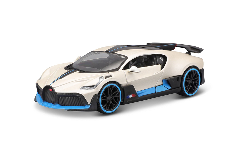 

Модель коллекционная MAISTO Bugatti divo white / бугатти диво белый