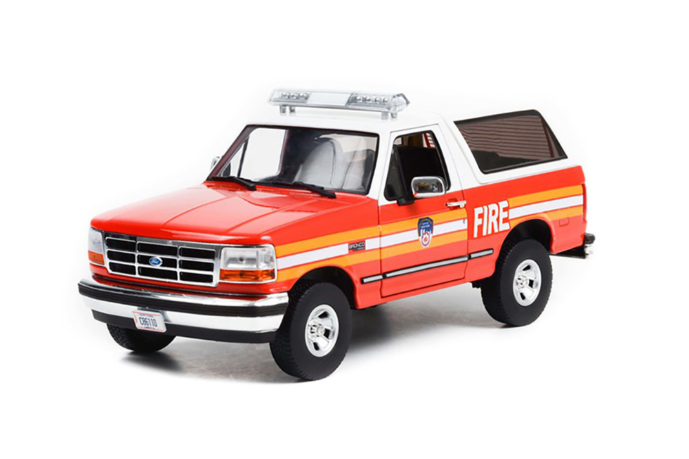 

Модель коллекционная GREENLIGHT Ford bronco fire department new york city (fdny) 1996, Красный