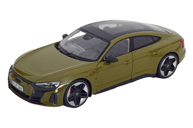 

Модель коллекционная Audi rs e-tron gt year 2022 tactical green / ауди рс-итрон болотный, Зеленый