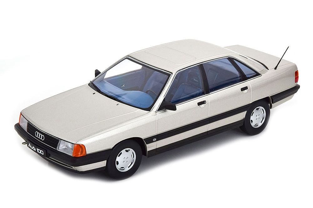 Модель коллекционная TRIPLE 9 Audi 100 C3 saloon 1989 silver / ауди 100 серебристый