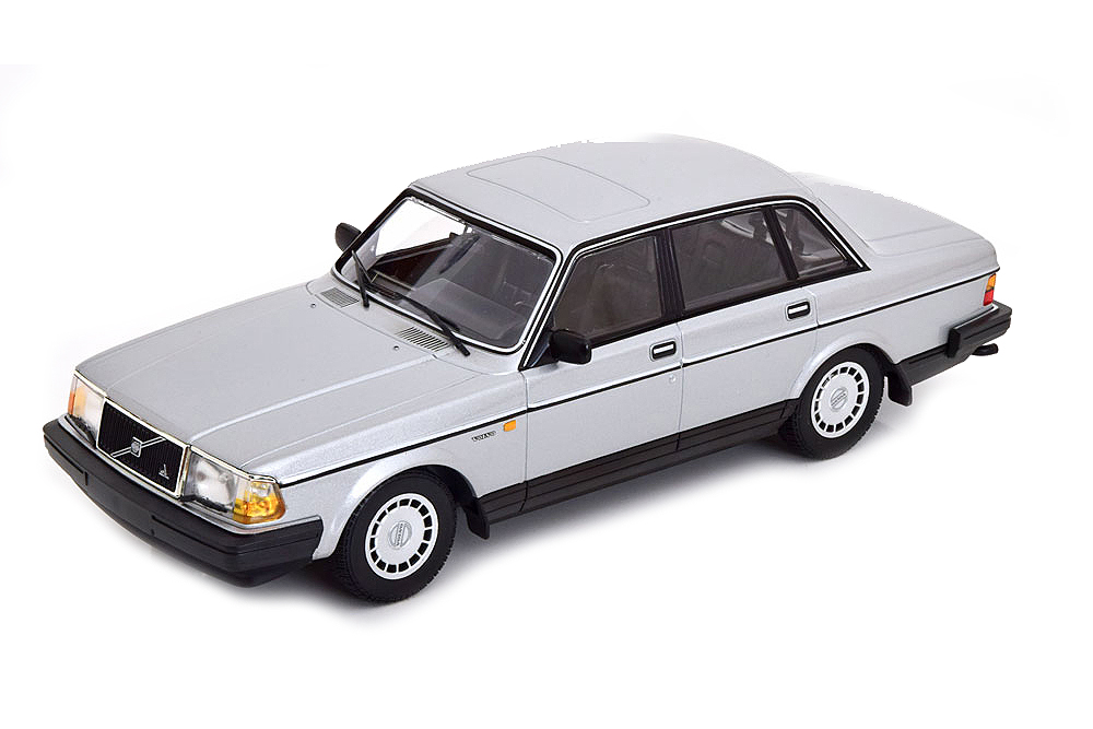 Модель коллекционная Volvo 240 gl saloon 1986 silver / вольво 240 гл серебристый