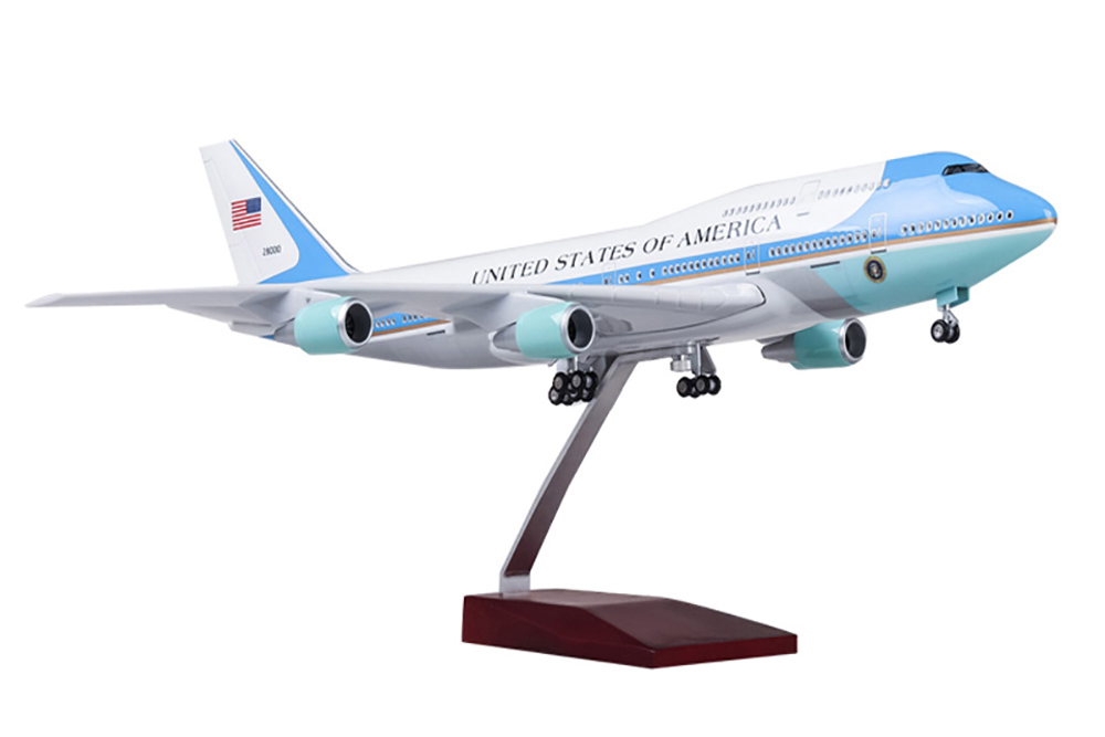 Boeing 747 president of united states / модель самолета боинг 747 президента сша (с освеще