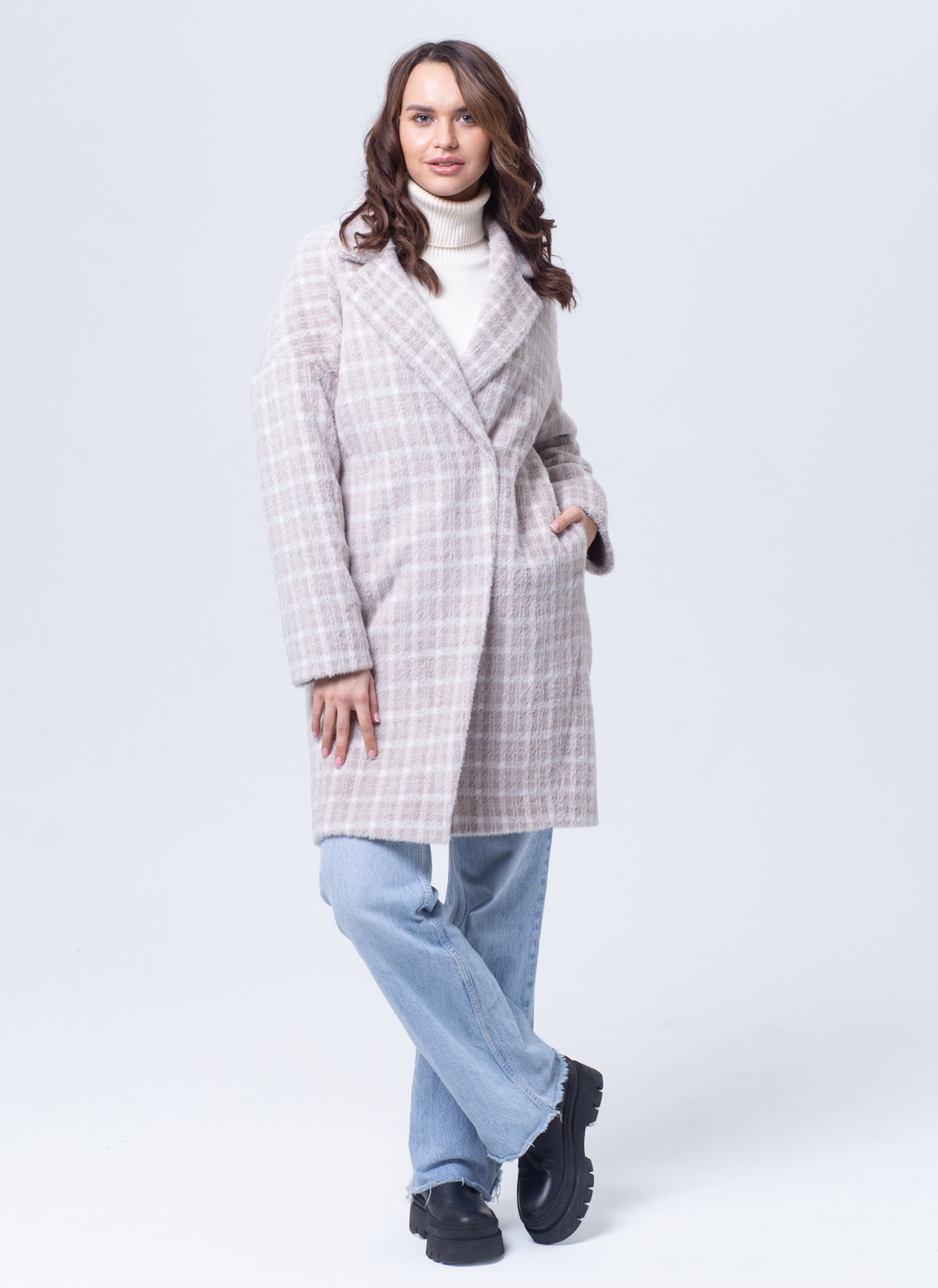 Пальто женское Crosario 66625 бежевое 46 RU