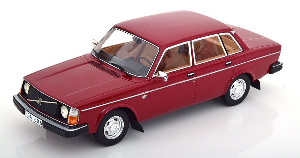 

Модель коллекционная CULT SCALE Volvo 244DL saloon 1975 dark red, Красный