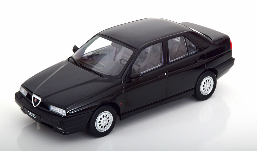 Модель коллекционная TRIPLE 9 Alfa romeo 155 1996 black / альфа ромео черный