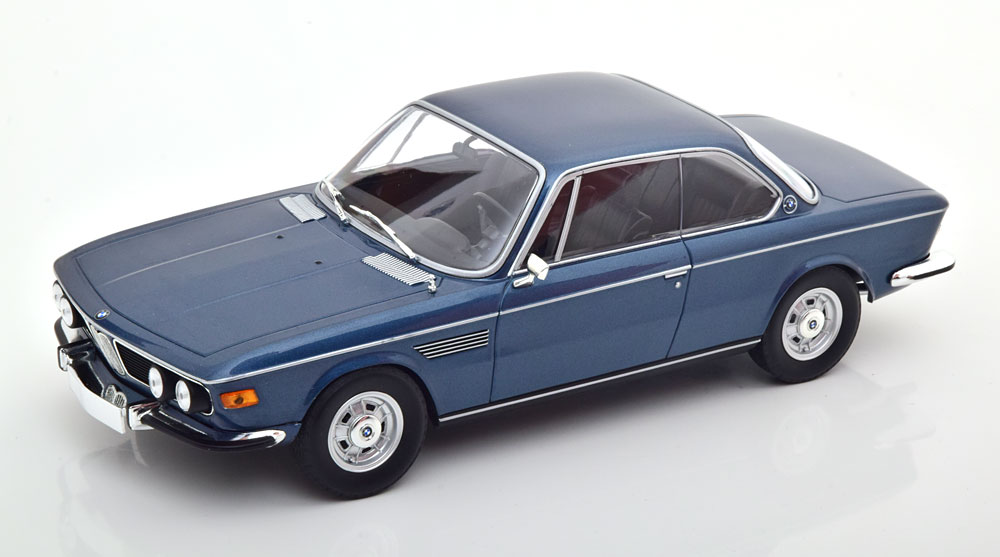 

Модель коллекционная MINICHAMPS Bmw 2800 cs 1968 blue metallic, Синий