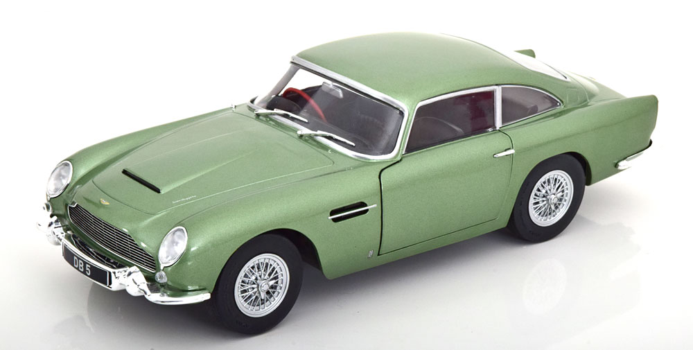 

Модель коллекционная SOLIDO Aston martin DB5 1964 light green metallic, Зеленый