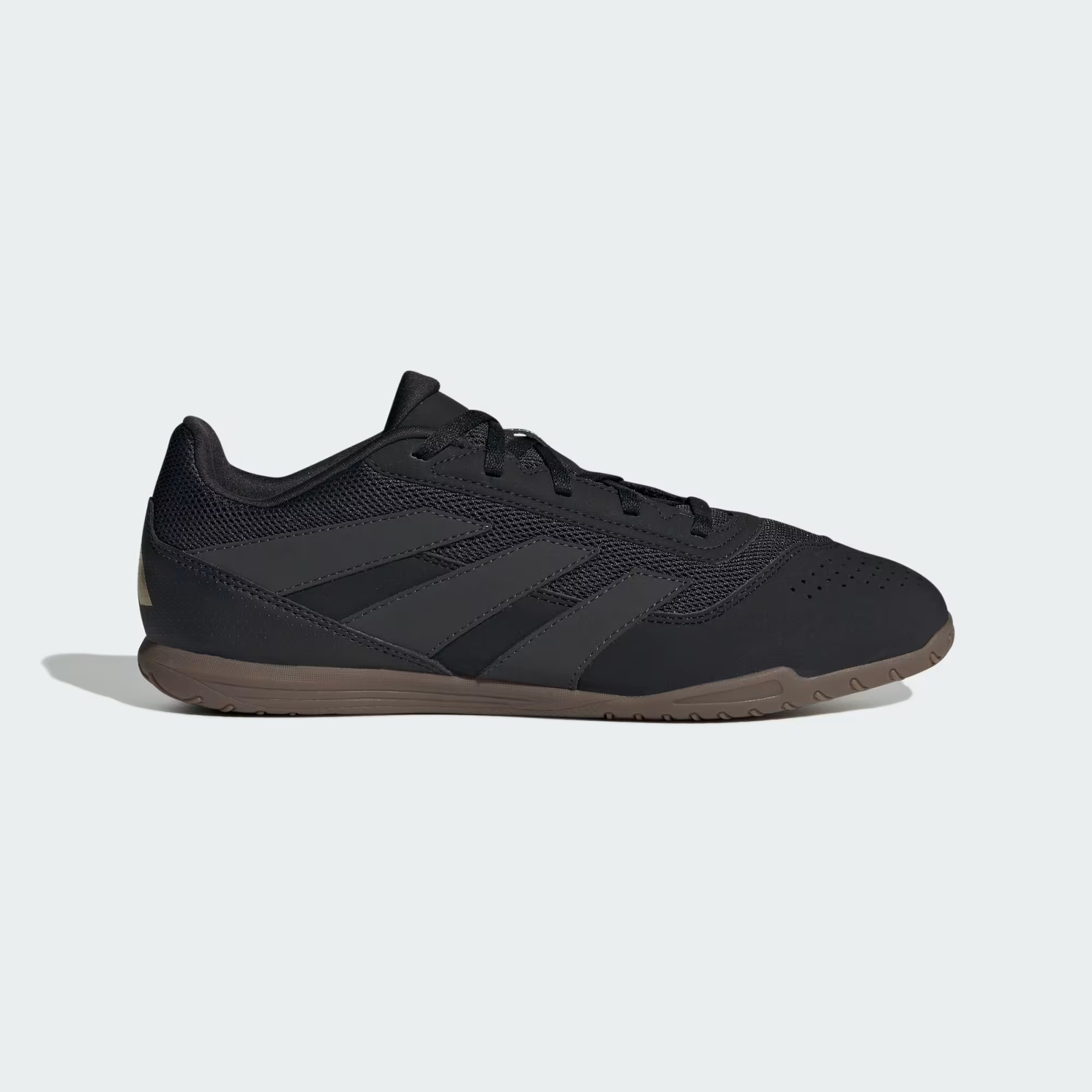 Бутсы мужские Adidas Predator Club IN SA IF6405, черные, 7,5 UK