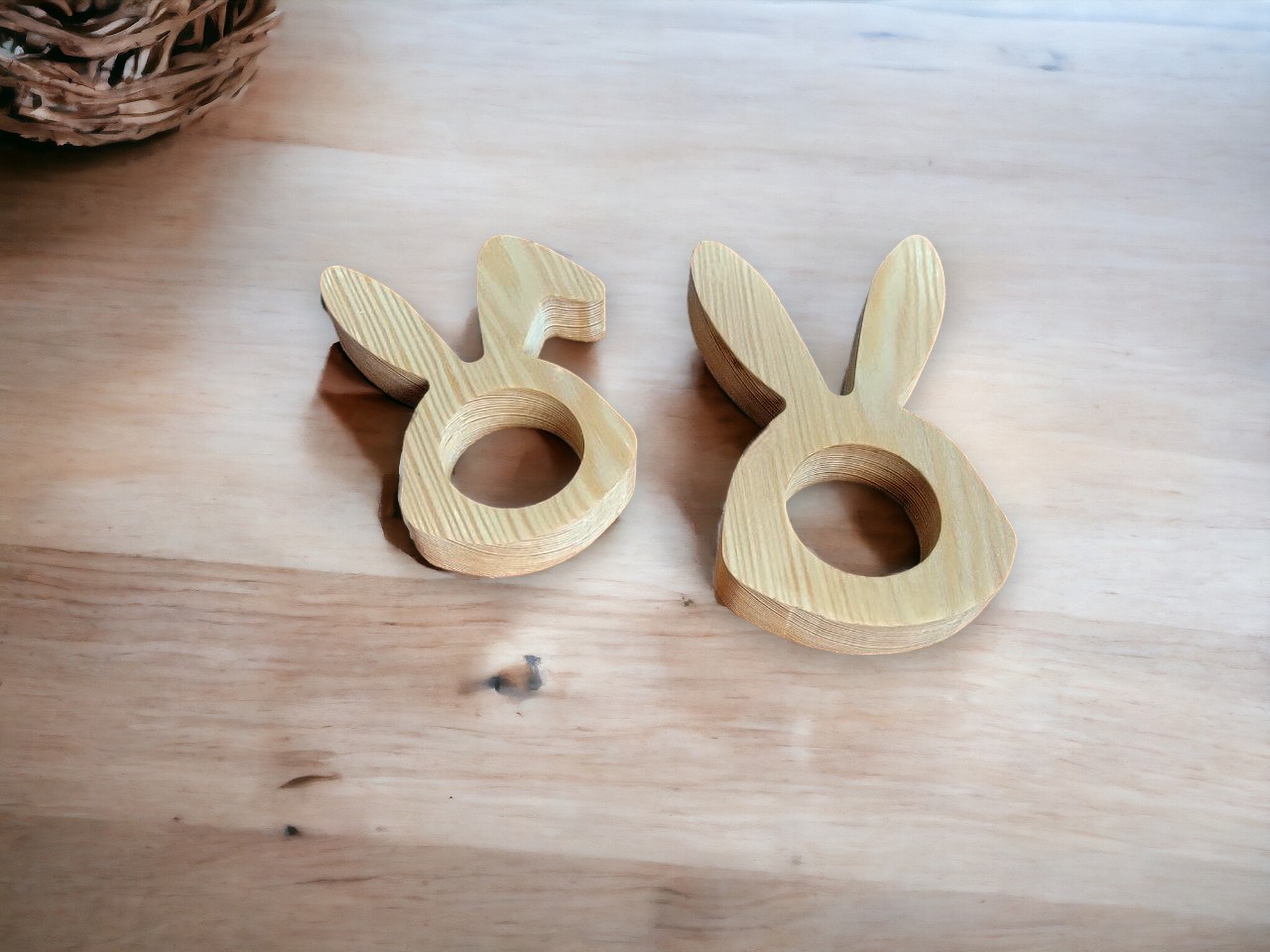 

Подставки для яиц Зайчики из массива лиственницы, Бежевый, Зайчики