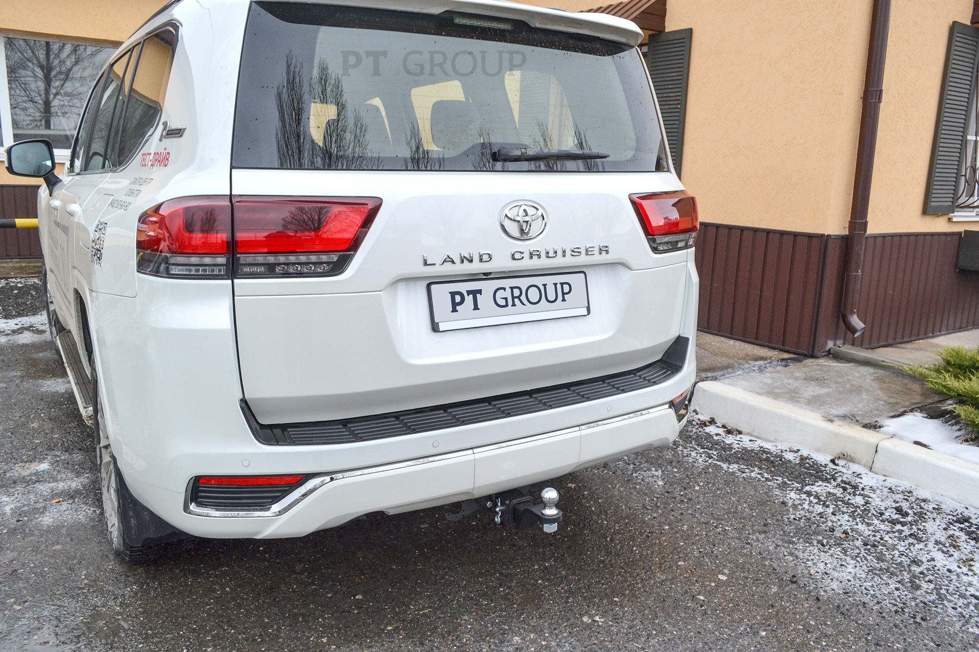 Фаркоп с унив. электрикой Smart, съемный квадрат, для Toyota LC 300 2021- (паспорт и серти