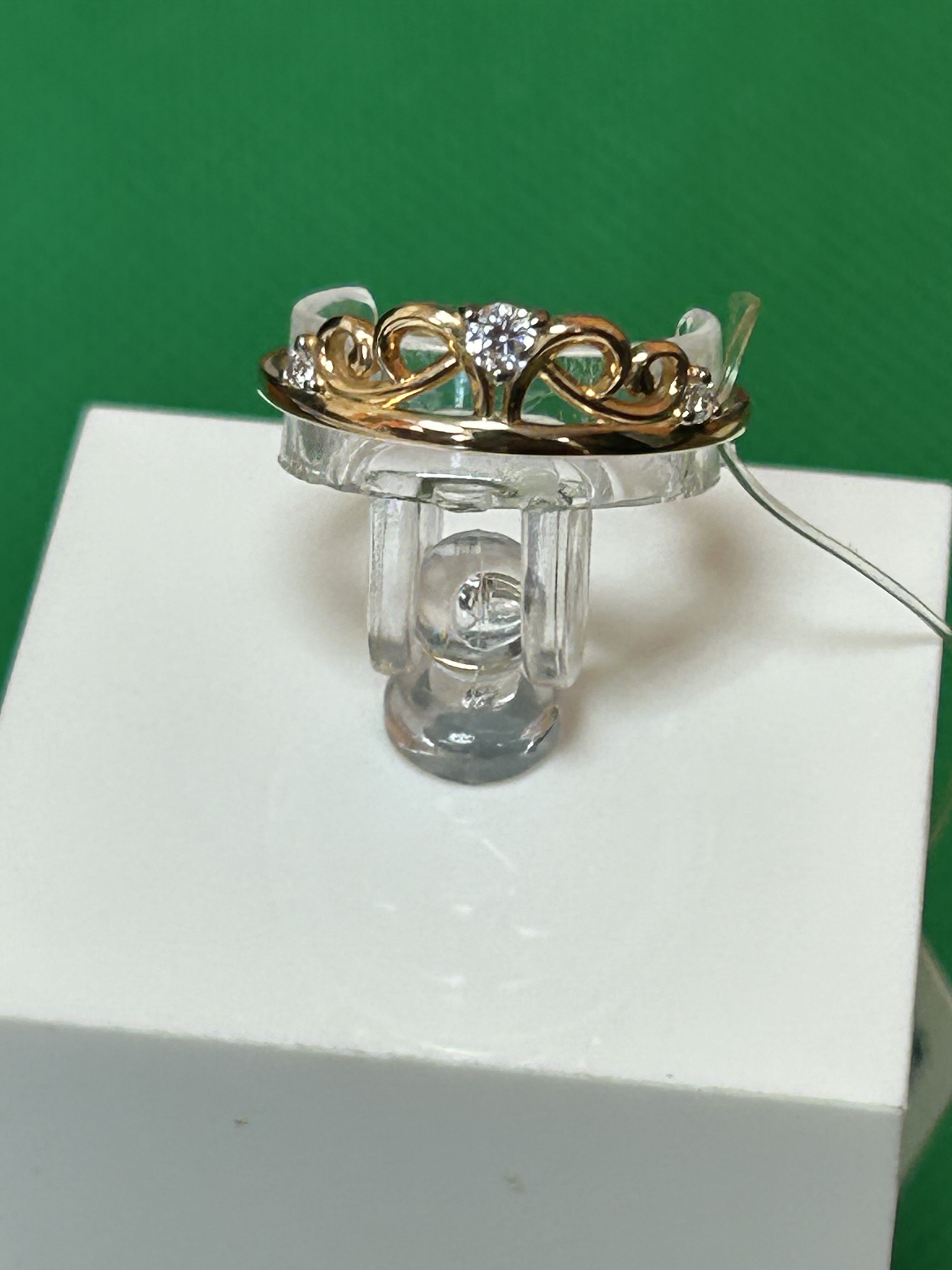 

Кольцо из золота р. 17 Diamant Корона, фианит, Корона