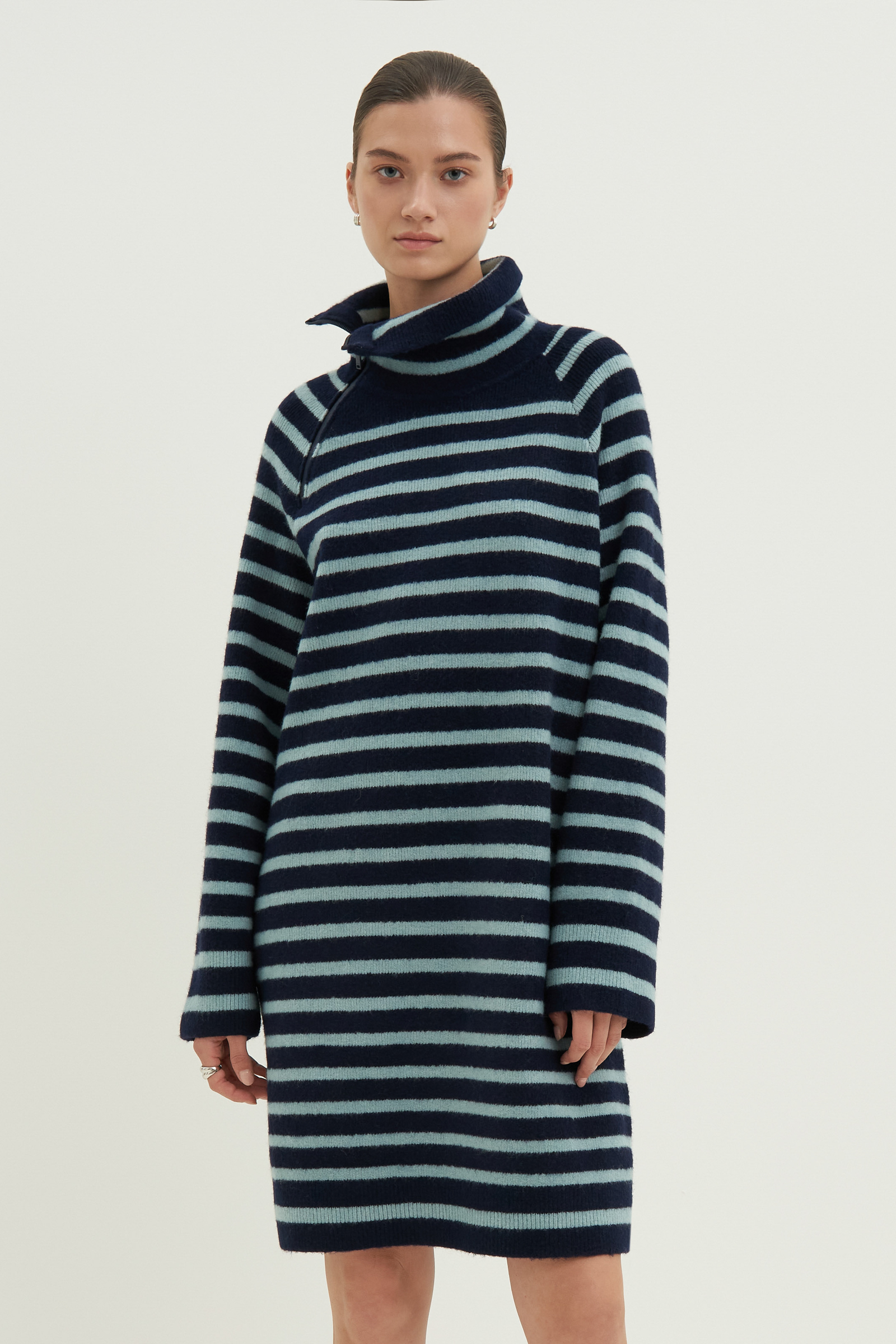 

Платье женское Finn Flare FWD11163 разноцветное XS, Разноцветный, FWD11163