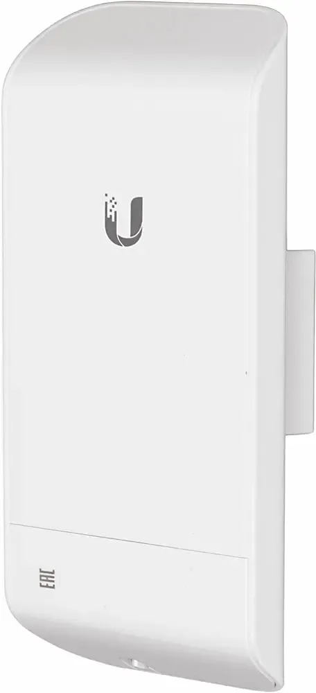 

Точка доступа Wi-Fi UBIQUITI белый