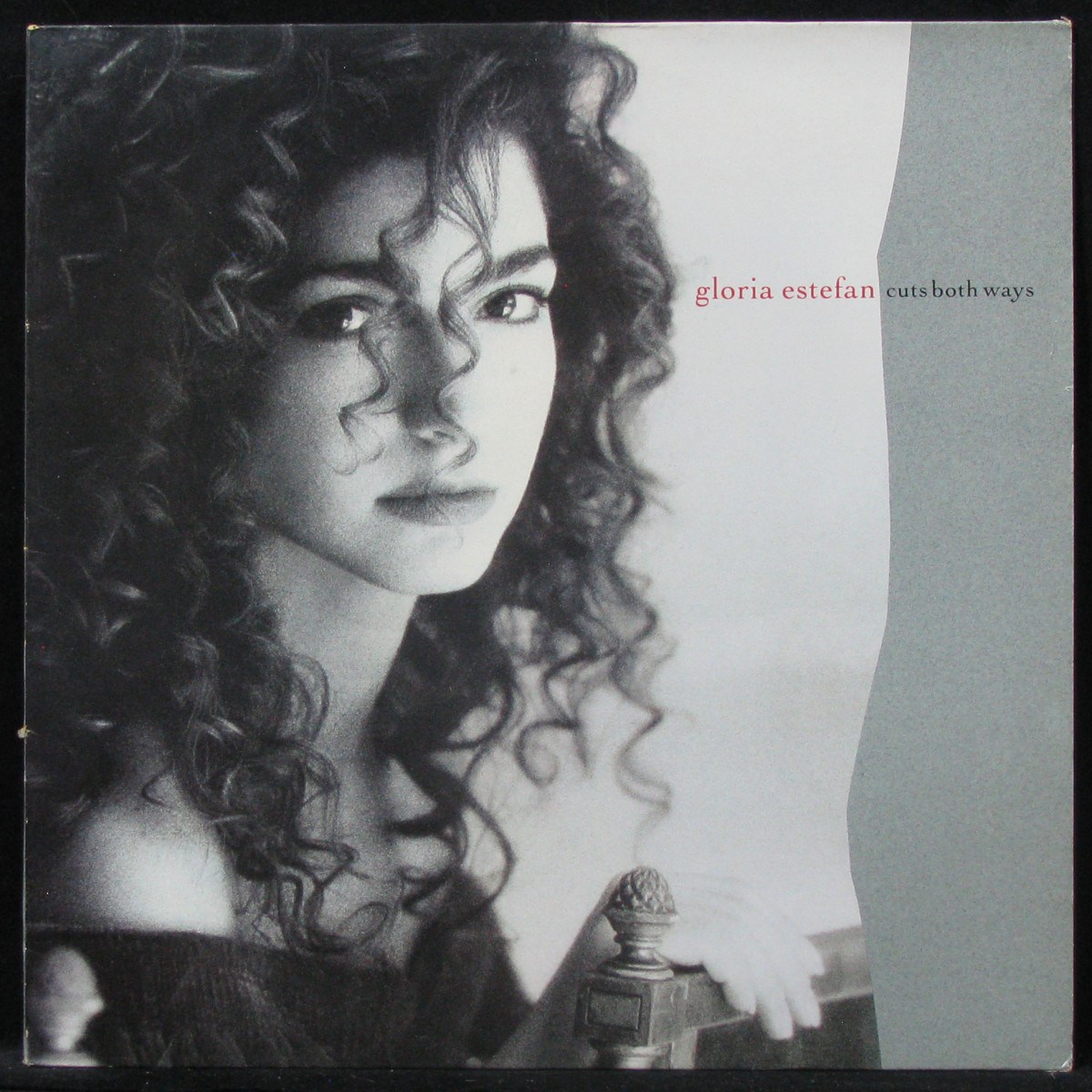 

Gloria Estefan - Cuts Both Ways (LP)