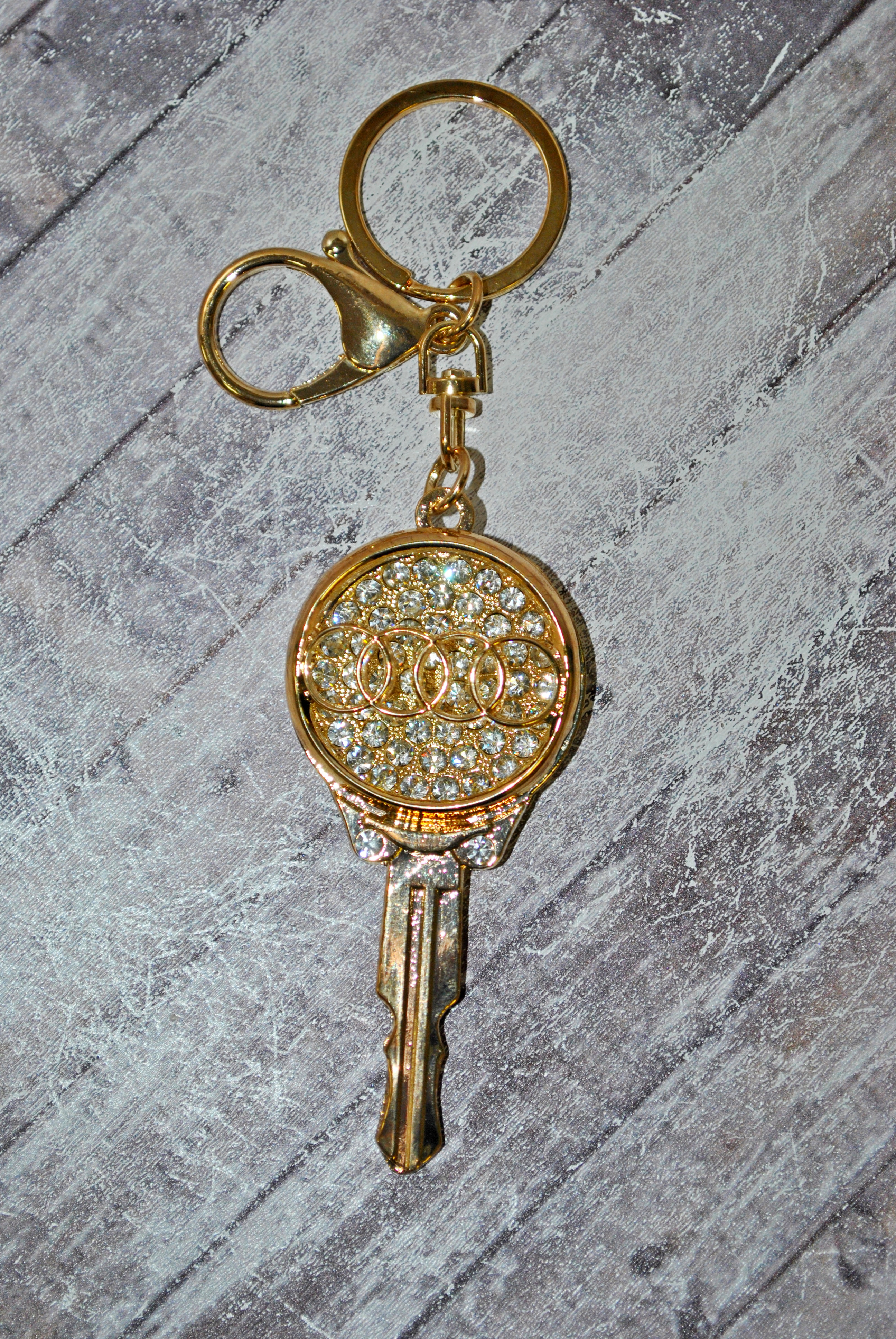 

Брелок женский Fashion Jewelry Auto золотистый, Auto