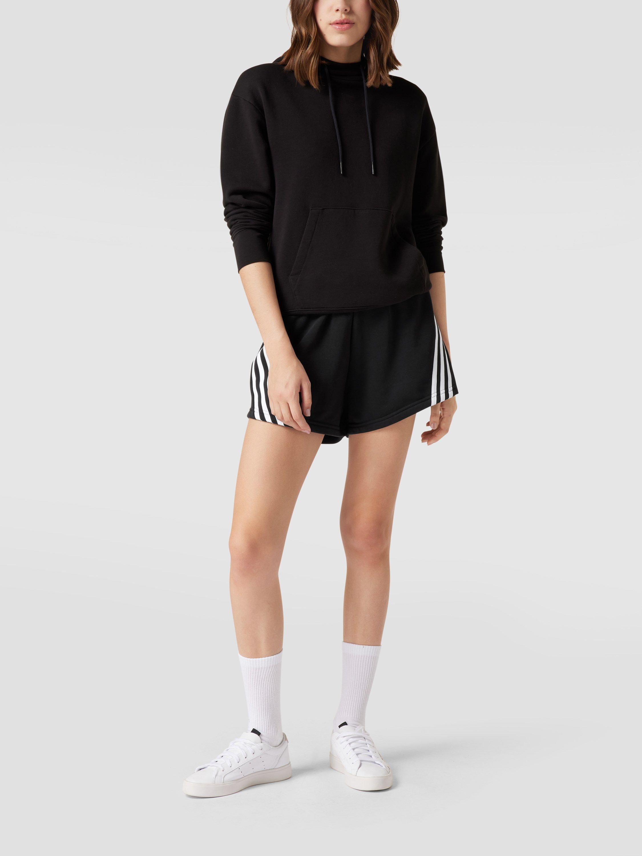 Шорты женские adidas Sportswear 1529738 черные XS (доставка из-за рубежа)