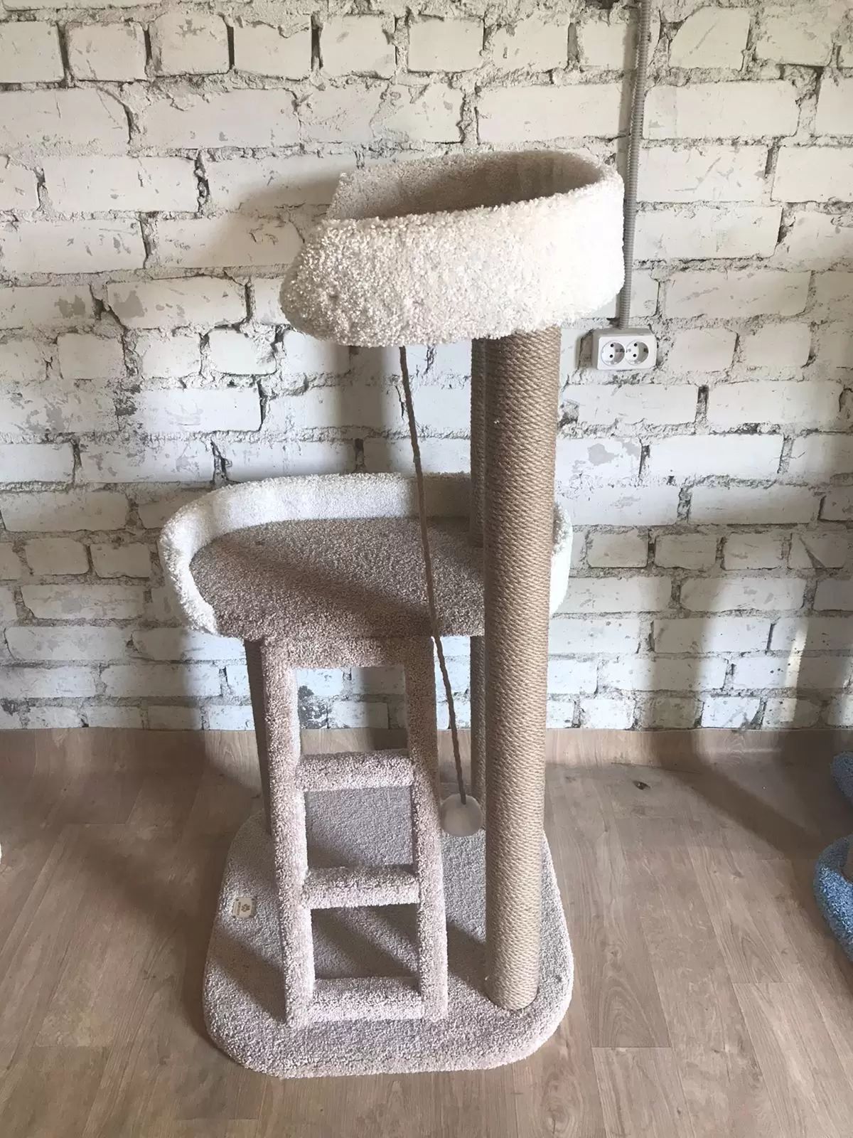 Комплекс для кошек Моя котя Кисельные берега, бежево-белый, ковролин, дерево, джут, 122 см