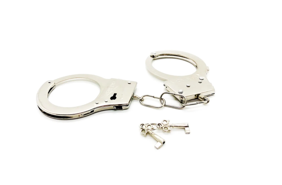 

Наручники детские wellywell HandCuffs два ключика в комплекте Hand_Cuffs_For_Kids