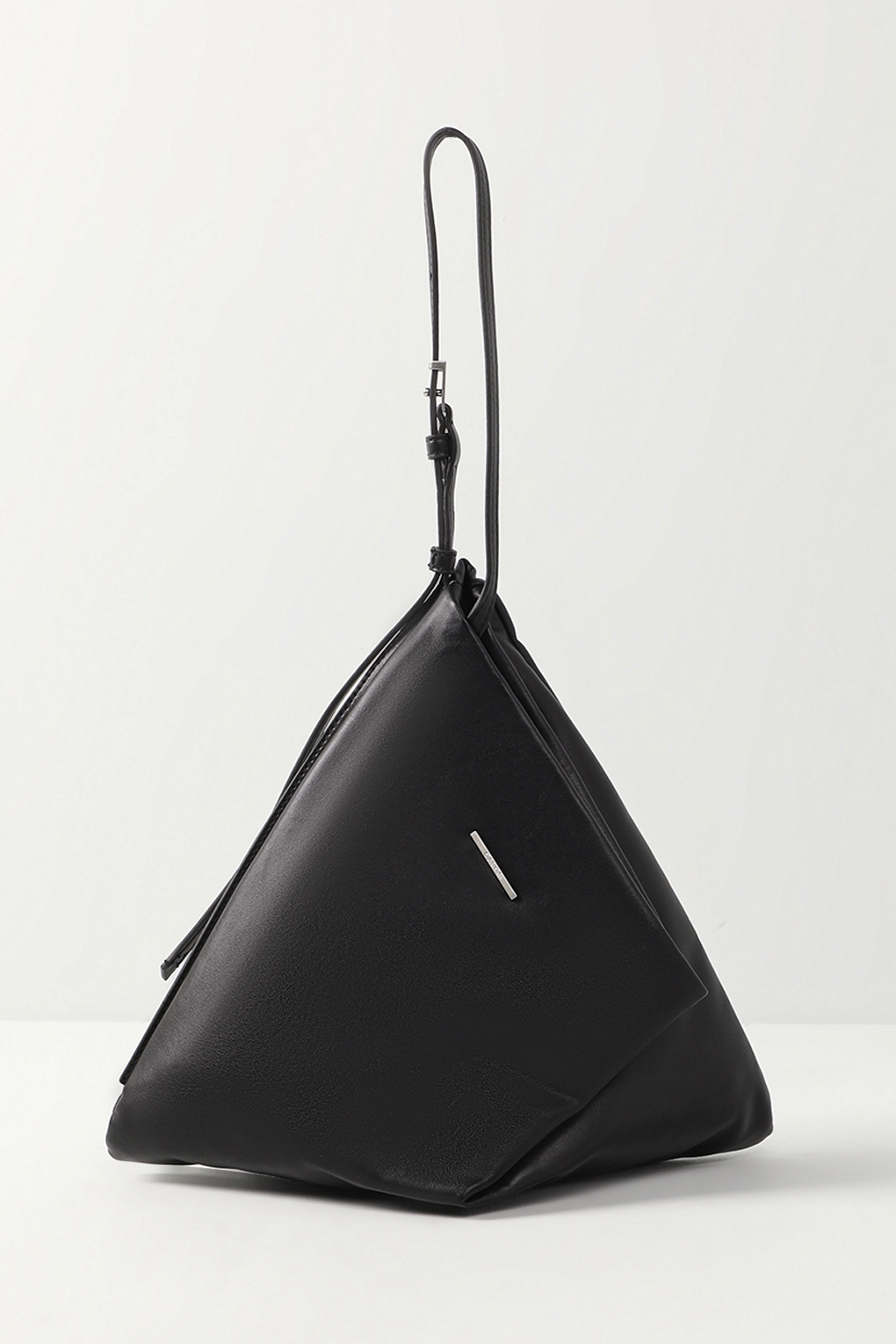 Сумка клатч женская Calvin Klein K60K611355 черная