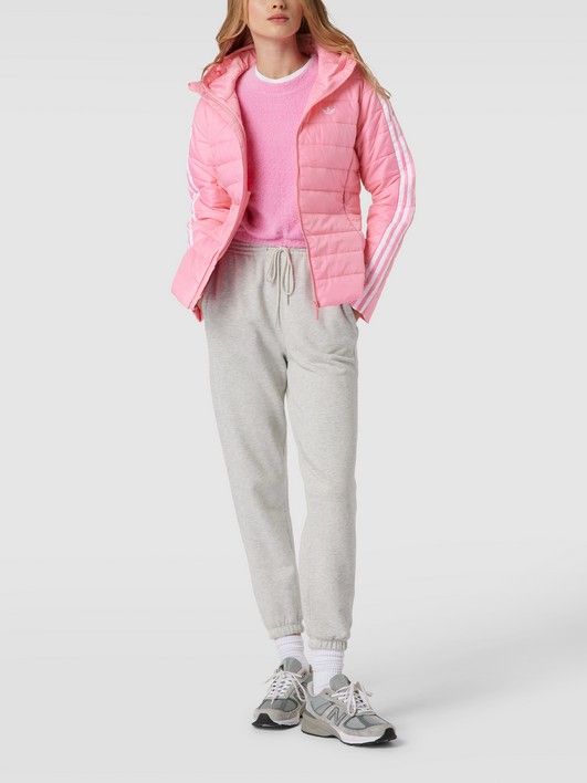 Куртка женская adidas Originals 1597154003 розовая 34 EU (доставка из-за рубежа)