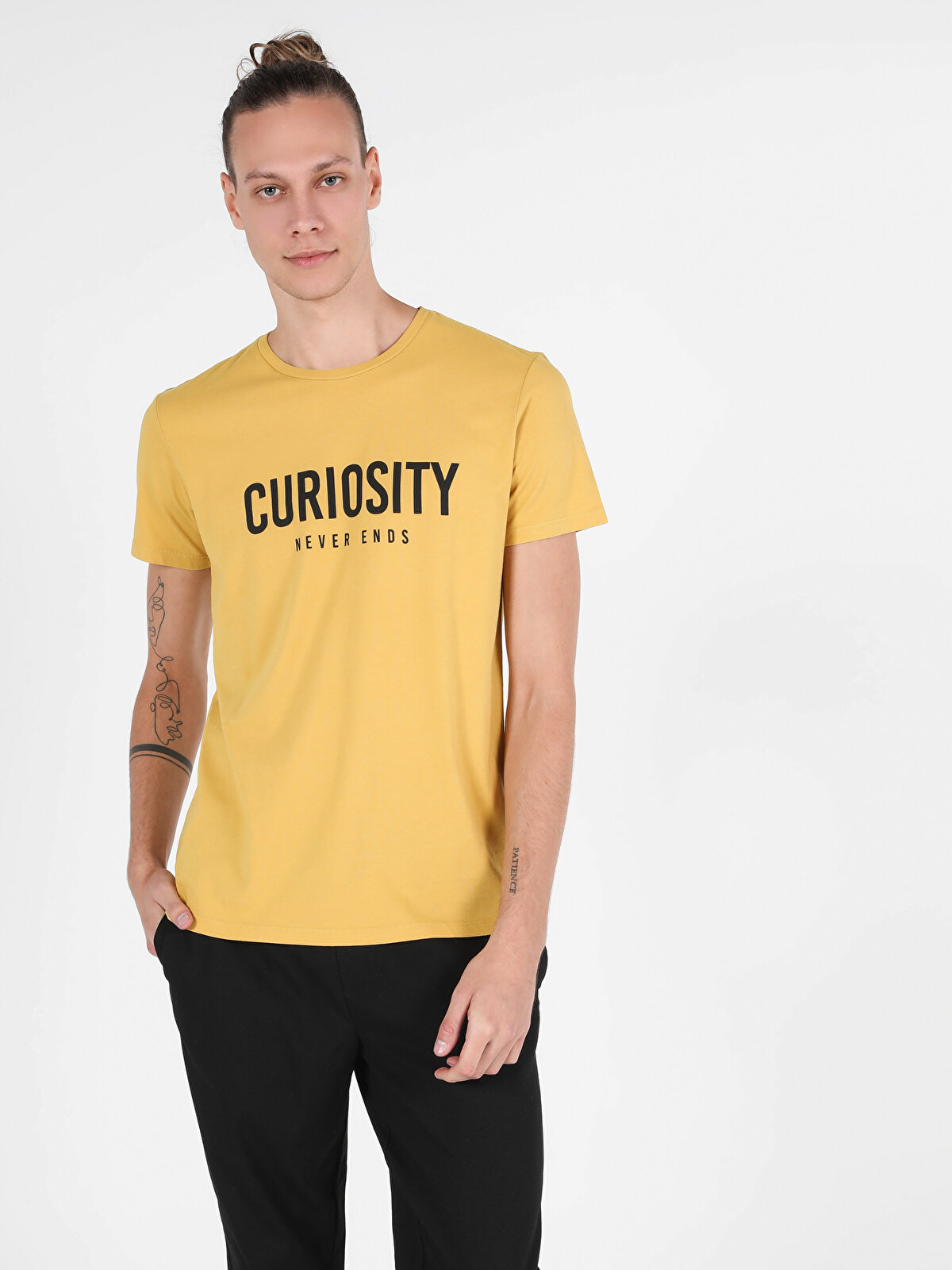 

Футболка мужская Colins CL1050162_Q1.V1 желтая S, Желтый, CL1050162_Q1.V1