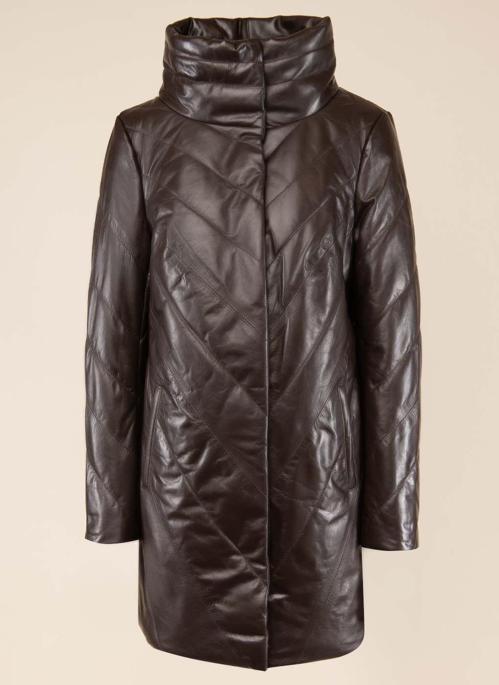 Кожаная куртка женская Каляев 1596155 коричневая 48