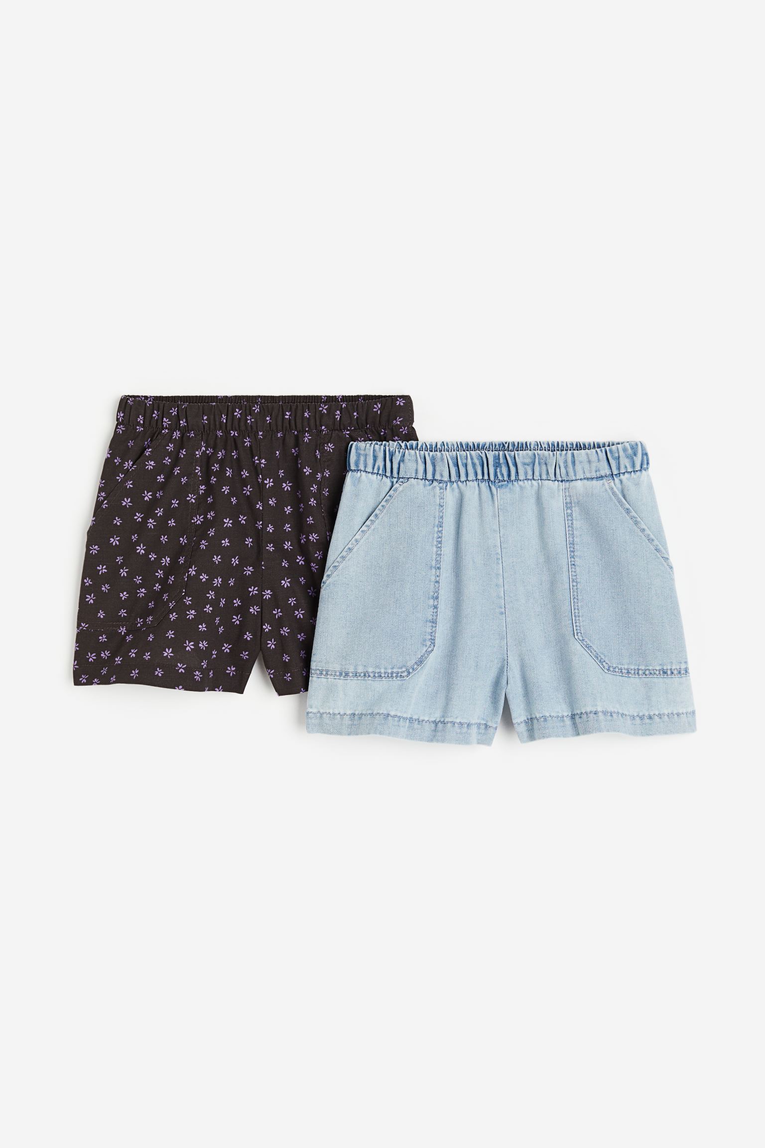 

2 пары хлопковых шорт H&M 140 Светло-синий деним/цветочный (доставка из-за рубежа), 1149338